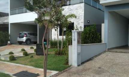 Casa com 4 dormitórios à venda, 242 m² por R$ 2.014.000,00 - Condomínio Royal Garden - Paulínia/SP