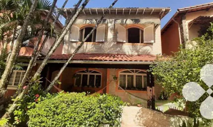 Casa com 3 quartos à venda, 175 m² por R$ 800.000 - Centro - Mongaguá/SP