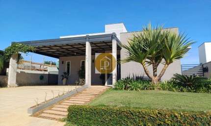 LINDA CASA COM 220M² TÉRREA À VENDA NO CONDOMÍNIO SETE LAGOS EM ITATIBA-SP!!
