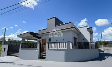 Geminado de Esquina | Nereu Ramos | 3 quartos | 93m²