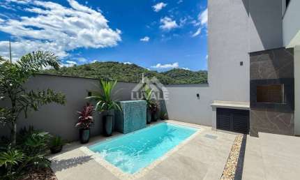 Geminado Duplex | Três Rios do Norte | 3 quartos (1 suíte) | 165m²