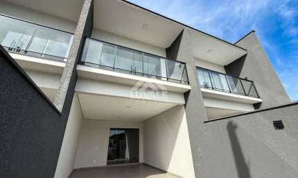 Geminado Duplex | Três Rios do Norte | 3 quartos (1 suíte) | 160m²
