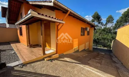 Casa Semimobiliada | Jaraguá Esquerdo | 3 quartos | 140m²