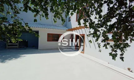 Casa com 3 dormitórios à venda, 200 m² por R$ 950.000,00 - Braga - Cabo Frio/RJ