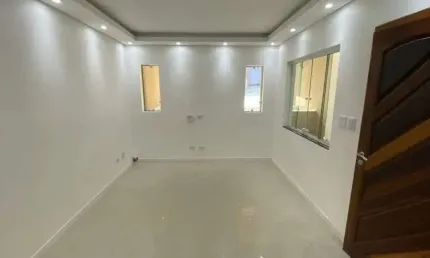 Sobrado para venda possui 149 metros quadrados com 3 quartos em Campestre - Santo André - SP