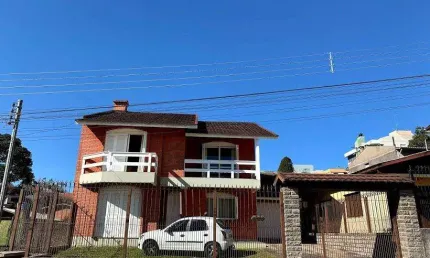 Casa á venda com 4 dormitórios no Jardim Eldorado em Caxias do Sul