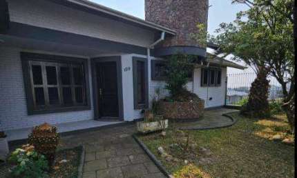 Casa à venda em Caxias do Sul, Jardim Eldorado - 03 dormitórios