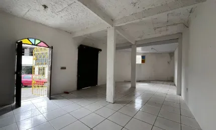 Casa comercial à venda na Rua 01, Castelo Branco, Salvador