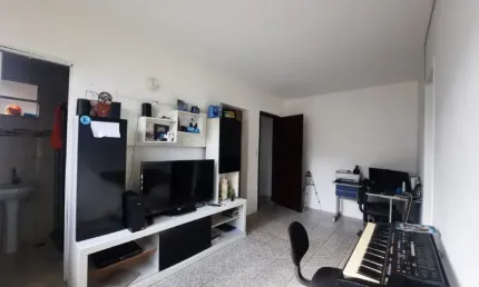 Apartamento à venda com 2 quartos em Cajazeiras XI - Salvador - BA