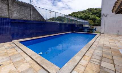 Cobertura para aluguel e venda com 7 quartos na Pituba - Salvador - BA