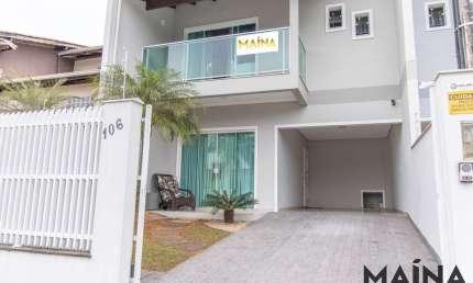 Casa com 3 quartos à venda em Água Verde, Blumenau , 179 m2 por R$ 960.000