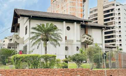 Casa com 7 quartos à venda no Ponta Aguda, Blumenau , 472 m2 por R$ 1.500.000
