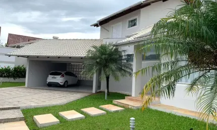 Casa com 3 quartos à venda na Escola Agrícola, Blumenau , 281 m2 por R$ 2.300.000