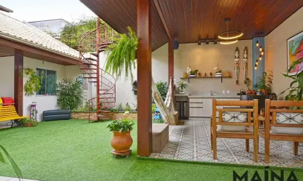 Casa com 3 quartos à venda no Velha, Blumenau , 190 m2 por R$ 930.000