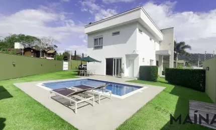 Casa com 4 quartos à venda no Vorstadt, Blumenau  por R$ 2.580.000