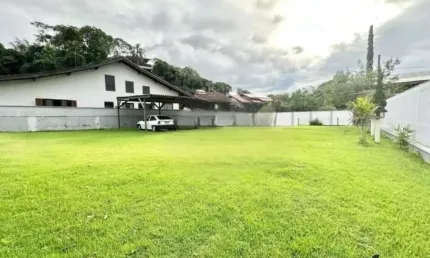 Terreno à venda no Garcia, Blumenau  por R$ 750.000