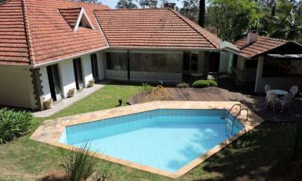 Casa com 3 quartos à venda, 400 m² por R$ 1.780.000 - Granja Viana – Residencial Euroville - Carapicuíba/SP