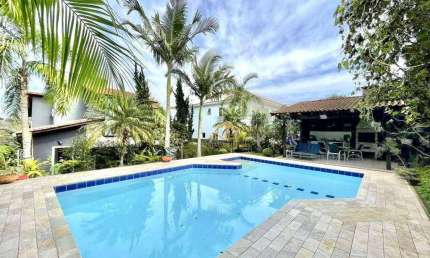 Casa com 4 quartos, 4 suítes à venda, 380 m² por R$ 1.950.000 - Granja Viana – Residencial Euroville - Carapicuíba/SP