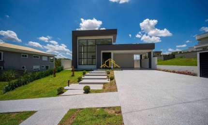 Casa térrea com 4 quartos à venda, 270 m² por R$ 2.300.000 - Jardim do Golf I - Jandira/SP