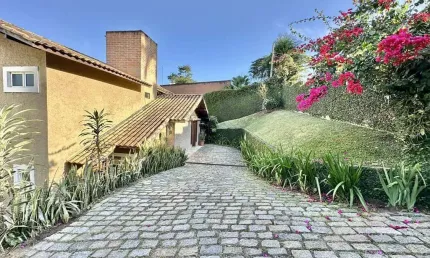 Casa com 3 quartos à venda, 355 m² por r$ 2.500.000 - chácara dos lagos - carapicuíba/sp