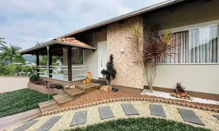 Casa com 3 quartos à venda no Velha Central, Blumenau 