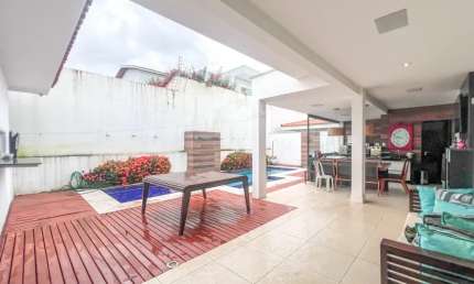 Casa no condomínio Av. Mário Andreazza , 3 Suítes, escritório, energia solar.