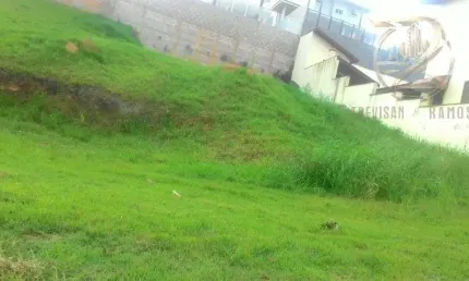 Terreno à venda na Rainha, Louveira  por R$ 500.000