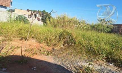 Terreno à venda no Guembê, Louveira  por R$ 320.000