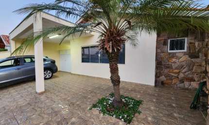 Casa em condomínio fechado com 3 quartos à venda na Vila Omizollo, Louveira , 290 m2 por R$ 880.000