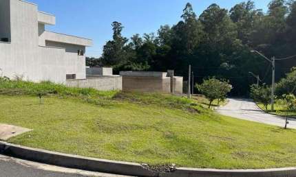 Terreno à venda no Vila Pasti, Louveira  por R$ 330.000