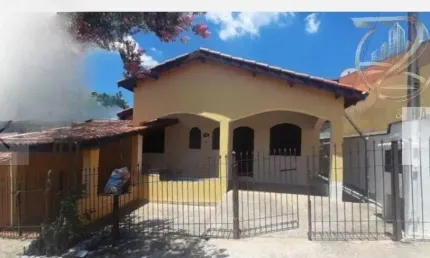 Casa com 3 quartos à venda no Jardim 21 de Março, Louveira  por R$ 530.000