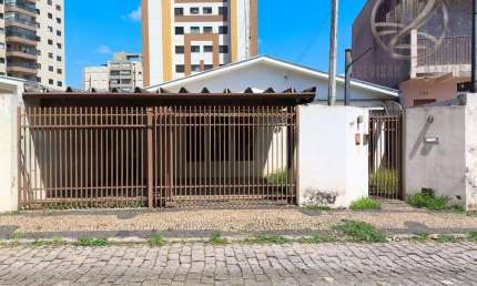 Casa com 2 quartos à venda na Vila Clayton, Valinhos  por R$ 600.000