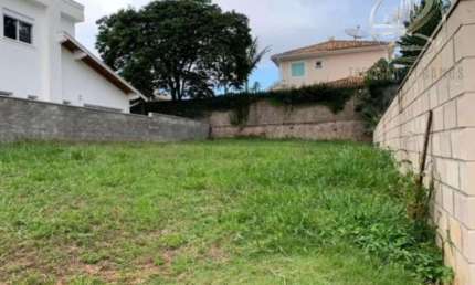 Terreno à venda no Jardim Bandeirantes, Louveira  por R$ 438.000