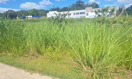 Terreno à venda no Pinheirinho, Vinhedo  por R$ 355.000