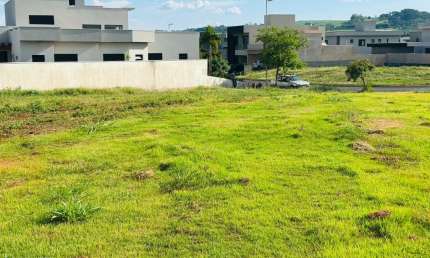 Terreno à venda no condomínio paineiras no Portal da Mata