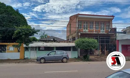Casa na Avenida Pinheiro Machado próximo ao Tribunal de Justiça