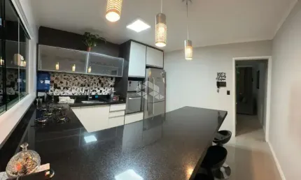 LINDO SOBRADO PLANEJADO COM CHURRASQUEIRA NA VILA ROSALIA