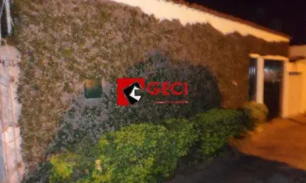 CASA A VENDA EM PIRACICABA/SP, NA VILA REZENDE, JD. SÃO LUIZ.