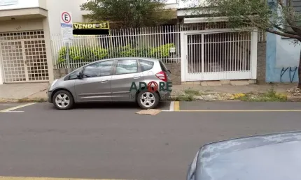 CASA À VENDA EM PIRACICABA/SP, NO BAIRRO ALTO, CENTRO.