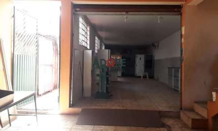 CASA COM SALÃO COMERCIAL À VENDA EM PIRACICABA / SP, BARTIRA