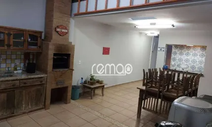 Casa à venda no Prolongamento do Jardim Ângela Rosa
