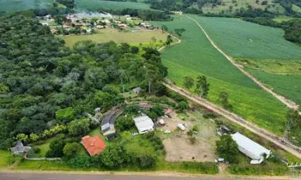 Chácara / sítio com 3 quartos à venda no Centro, Claraval 