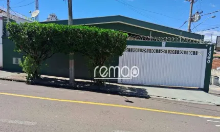 Casa com 5 quartos à venda no Jardim Francano, Franca 