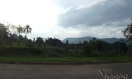 Terreno comercial à venda no Industrial, Araricá 