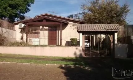 Casa com 4 quartos à venda no Petrópolis, Novo Hamburgo 