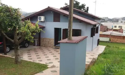 Casa com 3 quartos à venda na Vila Nova, Novo Hamburgo 