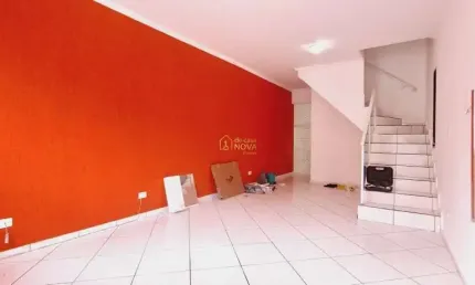 Casa em condomínio fechado com 3 quartos para alugar na Rua Cagliari, 225, Jardim Caiapia, Cotia, 130 m2 por R$ 3.200