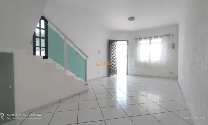 Casa em condomínio fechado com 3 quartos para alugar na rua cagliari, 225, jardim caiapia, cotia, 130 m2 por r$ 3.200