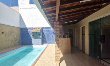 Linda Casa com 3 Quartos à Venda no Jardim Marilu, em Mirassol