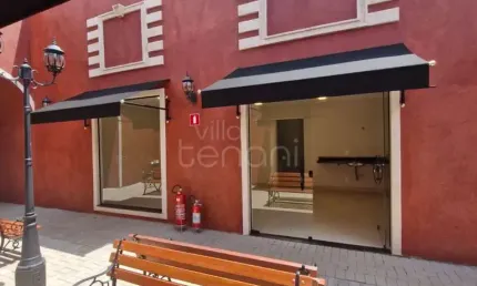 Bela Sala Comercial para alugar na Galeria Florença, Avenida Eliezer Magalhães, Mirassol/SP